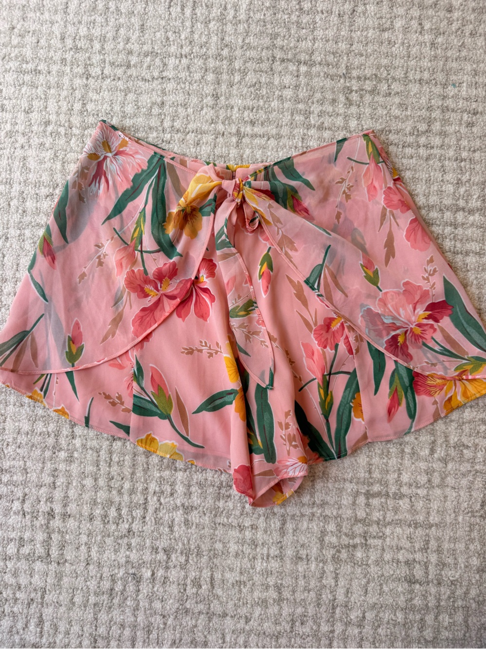 Privacy Please Pink Floral Ruffle Mini Skirt Size Small